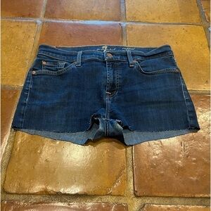 7 For All Mankind Gwenevere Cut Off Jean Shorts Size 30 Women’s
